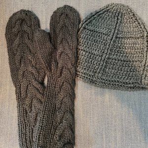 Bella Swan Hat and Gloves